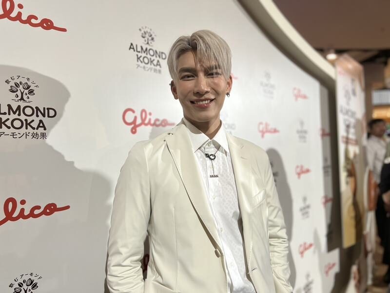 มิว ศุภศิษฏ์ อัพเดตเรื่องบวช ล็อกตัวคนถือหมอนไว้แล้ว ตอบชัดเบียดต่อเลยมั้ย?!