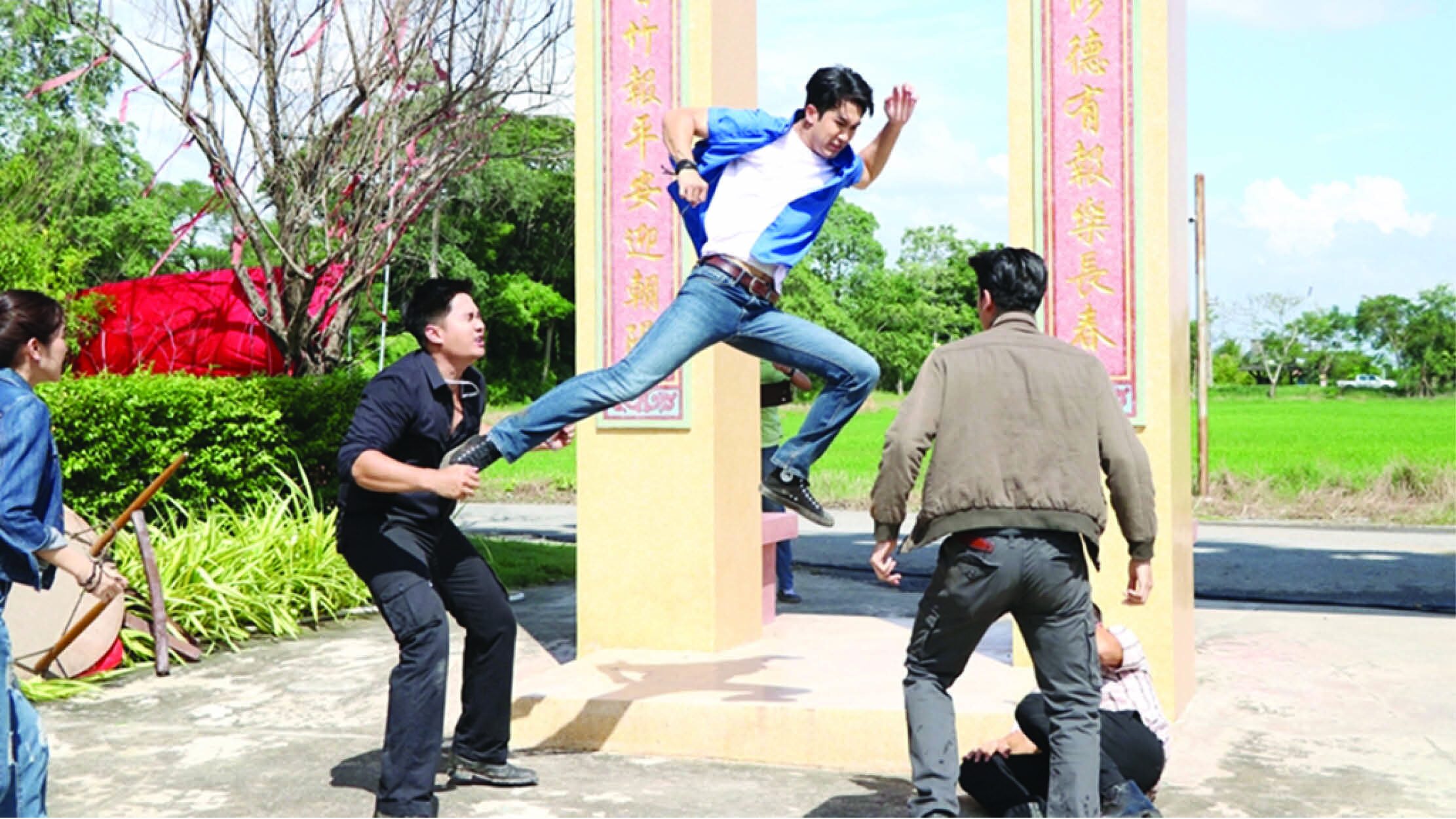 สกู๊ปบันเทิง - ‘ภูมิ-พระพาย’เคมีใหม่ บู๊แอ๊กชั่น‘ภูเขาเงาพยัคฆ์’