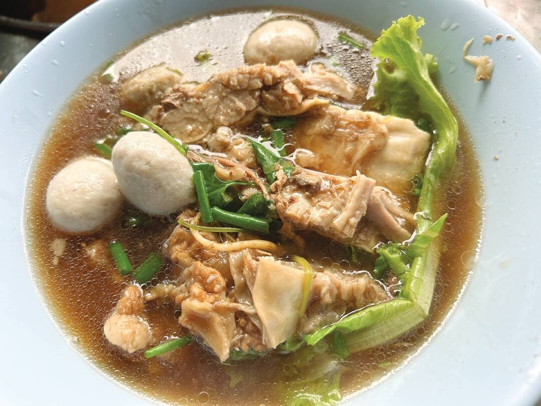 อิ่มอร่อย - ‘ซุงโภชนา’คลองหลอด ก๋วยเตี๋ยวเนื้อ 5 อย่าง