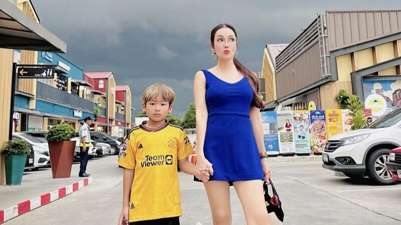 อ๋อม สกาวใจ