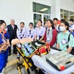 เปิดประสบการณ์ 'ฐานการเรียนรู้ทางการแพทย์' ให้นักเรียนมัธยม เยี่ยมชมคลินิกครั้งแรก