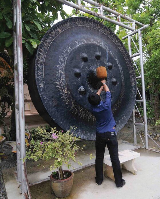 เที่ยววัดวันหยุด