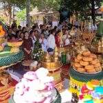 ศรัทธาเต็มคิวแน่น สายมูหลั่งไหล ร่วมพิธีบวงสรวง 'บ่วงนาคบาศ' แห่ไหว้ขอโชคลาภ
