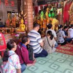 ศรัทธาเต็มคิวแน่น สายมูหลั่งไหล ร่วมพิธีบวงสรวง 'บ่วงนาคบาศ' แห่ไหว้ขอโชคลาภ