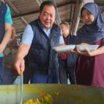รมต.ทวี ห่วงใยผู้ประสบภัยพิบัติ บินด่วนจชต. สั่งเร่งช่วยปชช.เผชิญอุทกภัย 