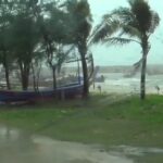อุตุฯใต้ ประกาศฉ.7 เตือนมรสุมถล่ม 8 จังหวัด ฝนตกหนัก เตรียมรับมืออุทกภัย