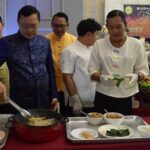 ชวนชิมอาหารถิ่น อั่วบักเผ็ดไส้ปลา เมนูสืบทอด300ปี อร่อยที่งานประจำปีอ.ตรอน