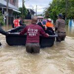 หนักสุดรอบ 40 ปี ตำบลพร่อน น้ำท่วมหนัก 140 ครัวเรือน ประสบอุทกภัย ศอ.บต.เร่งช่วย