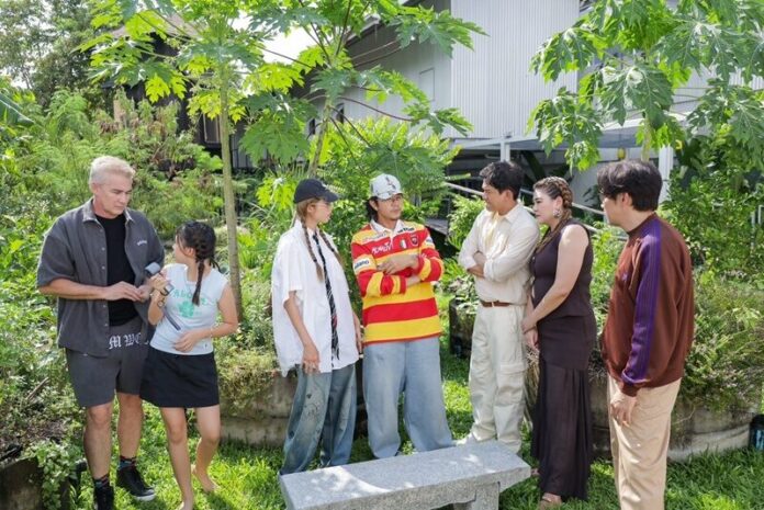  แก้ว-โทนี่ เปิดบ้าน ฟาร์มฮัก ปลูกผักกินเอง ตอบปมคนแซะให้ออกไปทำงานบ้าง
