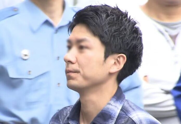 Shocking Betrayal of Trust: Uniqlo Store Manager Caught Secretly Filming Female Customer in Fitting Room - News Directory 3