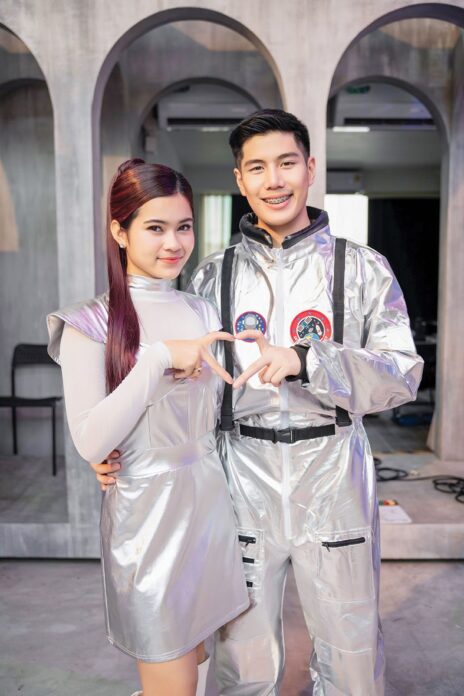 จับกระแสลูกทุ่ง