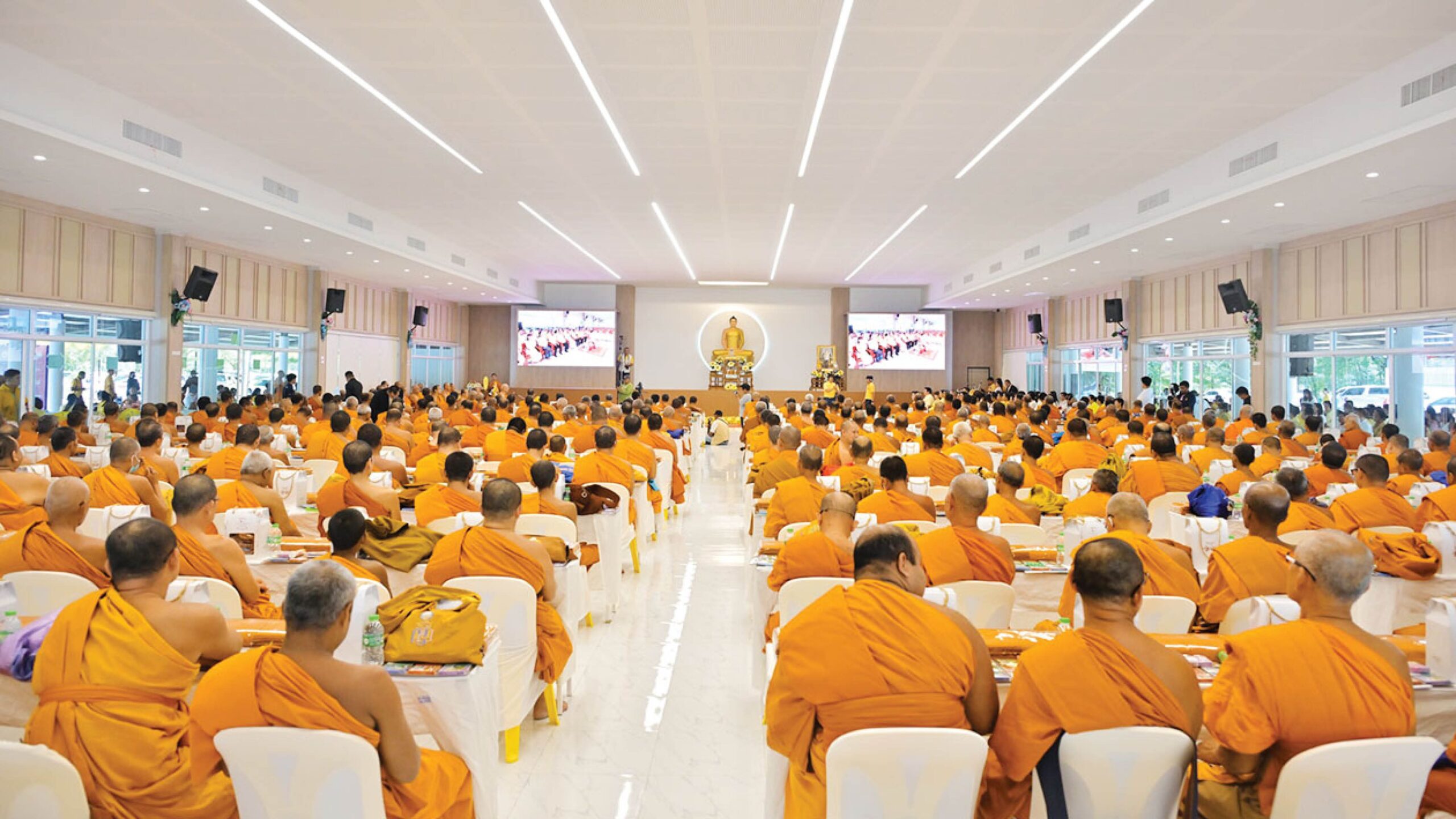 .ศน.-พระธรรมทูตสายอินเดีย ร่วมถวายกฐินวัดชายแดนใต้.