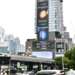 Bitkub Group สร้างปรากฏการณ์เขียวทั่วเมืองไทย ขึ้น Billboard ต้อนรับ Developer ทั่วโลกร่วมงาน Devcon2024