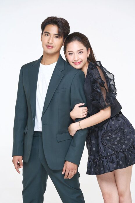 เบื้องหลังมายา