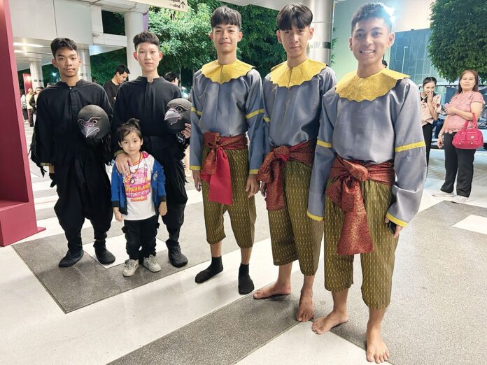 สดจากเยาวชน