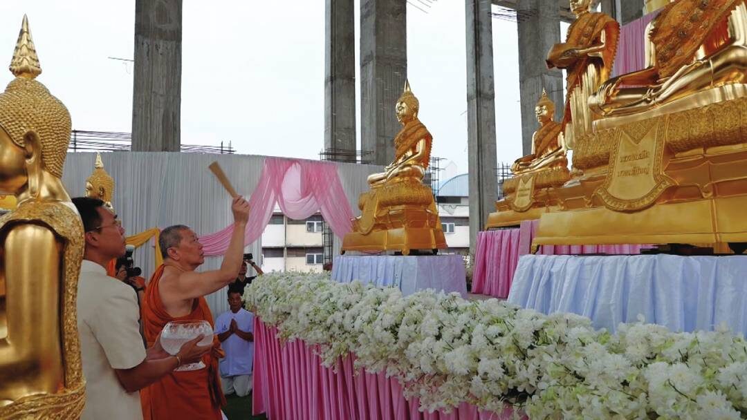 รายงานพิเศษ - อัญเชิญพระพุทธรูป5พี่น้อง ตั้งที่วัดหลวงพ่อบ้านแหลม