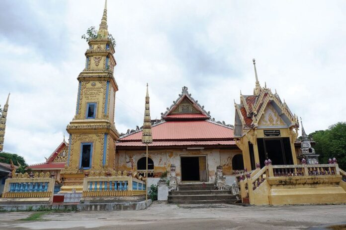 เที่ยววัดวันหยุด