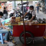 สุดยอดขนมหวาน เจ๊วิมลขนมถังทอง การันตีหอมหวานมันอร่อยสดใหม่ทุกวัน 