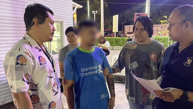 บุกจับ อดีตนักมวยดัง ยกพวกบุกอุ้มคู่อริจากปากน้ำปราณเข้ากรุง พารุมยิง-แทงเหยื่อปางตาย สางแค้นมาฉุดแฟนสาวเพื่อน เผยค่าตัวสมัยขึ้นชก