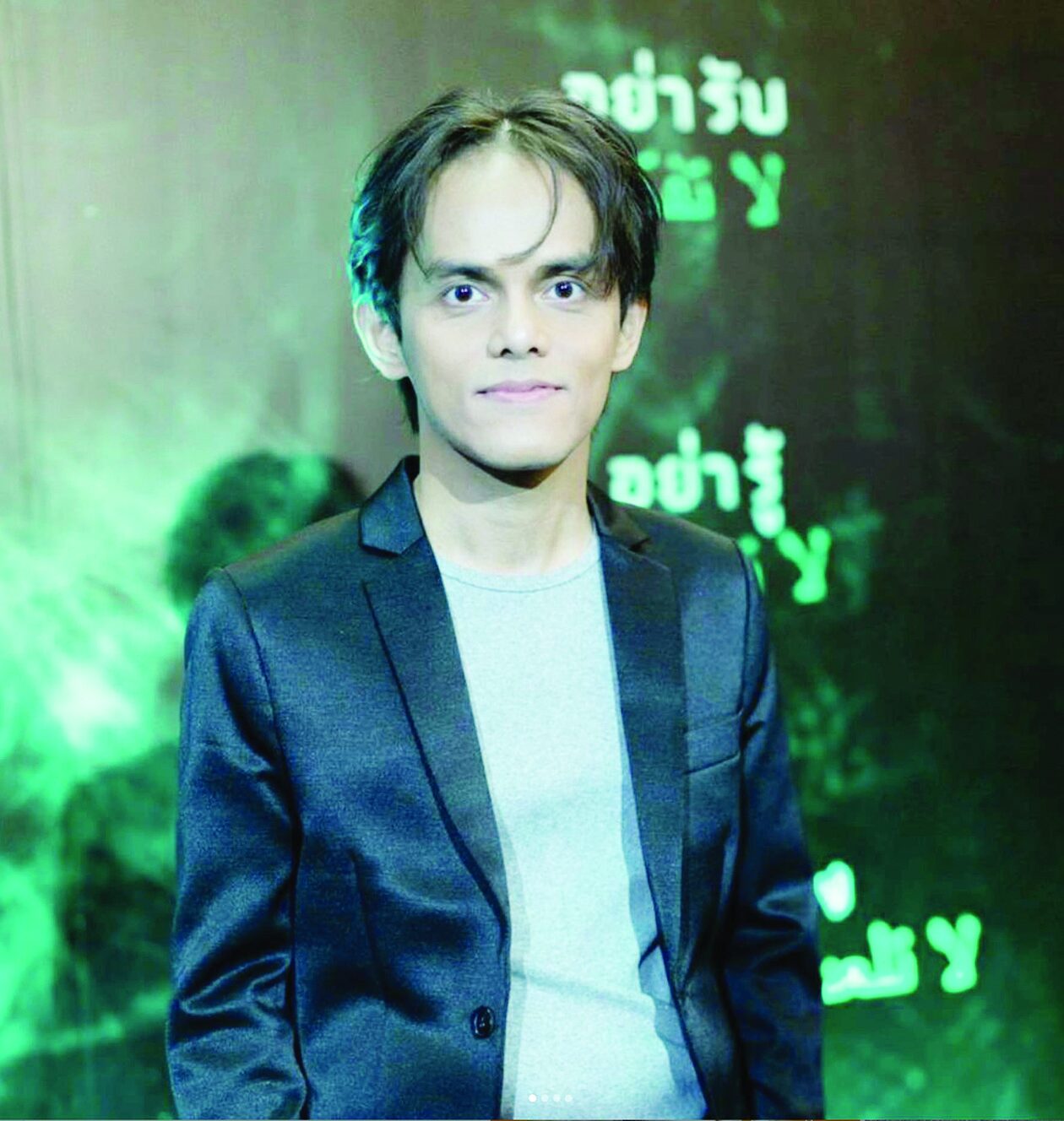 เกรียงไกร - “เรื่องราวอาจจะมีคำถามมากมายเกี่ยวกับมุสลิม ทำไมมุสลิมต้องให้คนต่างศาสนิกเข้าอิสลาม ในหนังจะให้คำตอบ เราพยายามให้คำตอบที่ดี ให้เข้าใจว่าที่แท้คำถามทุกอย่างที่คุณสงสัยมันอยู่ในนี้แล้ว เป็นเรื่องของวัฒนธรรม ศาสนาที่แตกต่าง แต่การอยู่ร่วมกันมันสามารถอยู่ร่วมกันได้ นี่คือความเป็นคนไทยที่มีความเป็นพหุวัฒนธรรม ประเทศไทยเป็นพหุวัฒนธรรมที่ค่อนข้างหลากหลาย เราอยู่ร่วมกันได้ตั้งแต่อดีตจนถึงปัจจุบัน ความขัดแย้งที่เกิดขึ้นอาจจะมีบ้าง แต่เอาจริงๆ เขาก็อยู่ร่วมกันได้อย่างปกติสุข  หนังเรื่องนี้จะให้คำตอบหลายอย่างที่เกิดดราม่าขึ้น หนังมีคุณค่าและมีประโยชน์กับผู้คนมาก มันจะส่งต่อความรู้ ให้คนได้เข้าใจความแตกต่าง ถ้ามาดูหนังเรื่องนี้ก็จะทำให้คนเข้าใจคำตอบต่างๆ ความขัดแย้งที่เกิดขึ้น น่าจะคลี่คลายให้สังคมดีขึ้น หนังตลกแต่มีสาระและมีคุณค่า หนังน้ำดี”