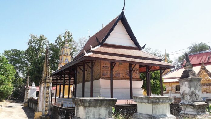 เที่ยววัดวันหยุด