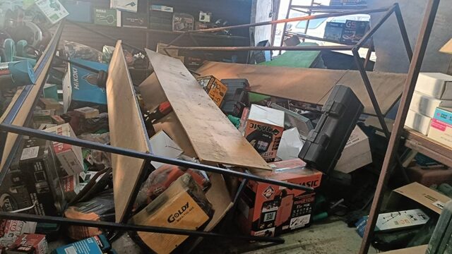 Nonthaburi shop owners seek driver after 50,000 baht accident | News by Thaiger