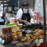 สุดยอดขนมหวาน เจ๊วิมลขนมถังทอง การันตีหอมหวานมันอร่อยสดใหม่ทุกวัน 