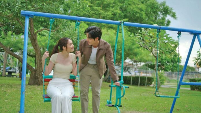 เบื้องหลังมายา