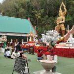 ให้โชคทุกงวด ชาวบ้านศรัทธาแห่ไหว้ ท้าวเวสสุวรรณ หวังถูกรางวัลที่ 1 เป็นรายที่ 11