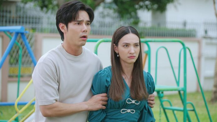 เบื้องหลังมายา