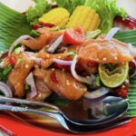 ชวนชิม ก๋วยเตี๋ยวเรือยายเพลิน ซุปเข้มข้น ชามเด็ดยักษ์ยังจุก จุเครื่องแน่นเต็มชาม  