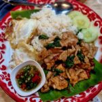 ชวนชิม ก๋วยเตี๋ยวเรือยายเพลิน ซุปเข้มข้น ชามเด็ดยักษ์ยังจุก จุเครื่องแน่นเต็มชาม  