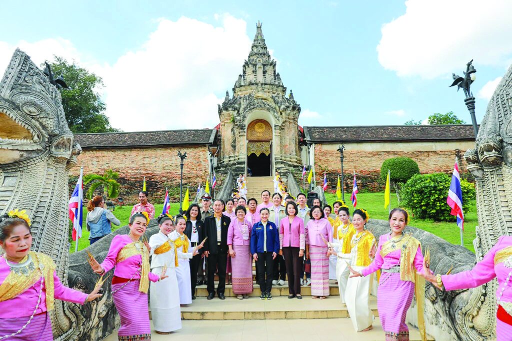 ข่าวสดพระเครื่อง - พระชวนท่องเที่ยวเชิงศาสนา  ‘วัดพระธาตุลำปางหลวง’