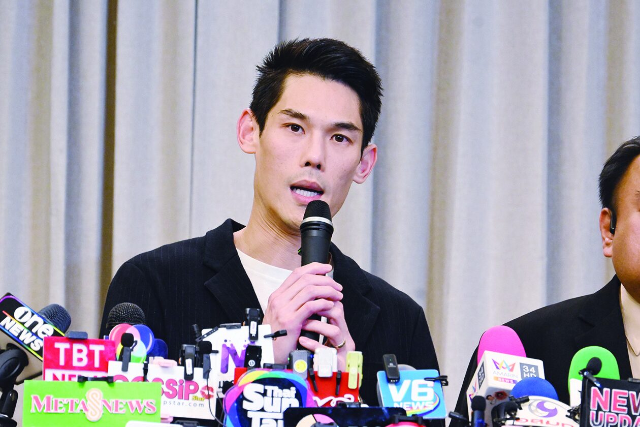 บันเทิง - ‘งูใหญ่ดุ’บันเทิงเดือด!  ขอบตาดำต้นปียันท้ายปี