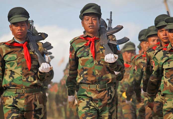 กองทัพพันธมิตรโกก้าง “พิพากษา-สั่งประหารหมู่” ต่อหน้าประชาชนนับพันคน