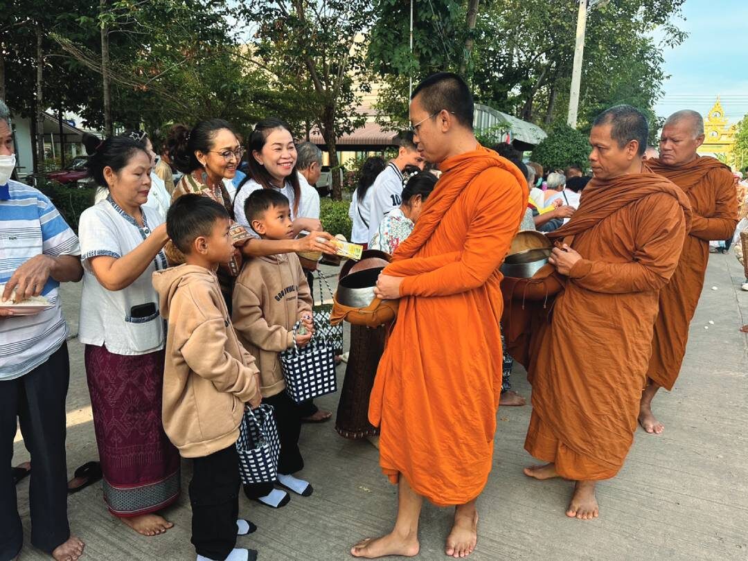 ข่าวสดพระเครื่อง - มุทิตาอายุวัฒนมงคล 74 ปี พระธรรมวชิรนิวิฐ(บัวศรี)