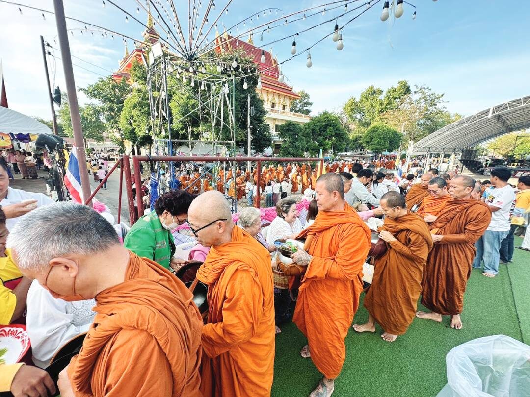 ข่าวสดพระเครื่อง - มุทิตาอายุวัฒนมงคล 74 ปี พระธรรมวชิรนิวิฐ(บัวศรี)