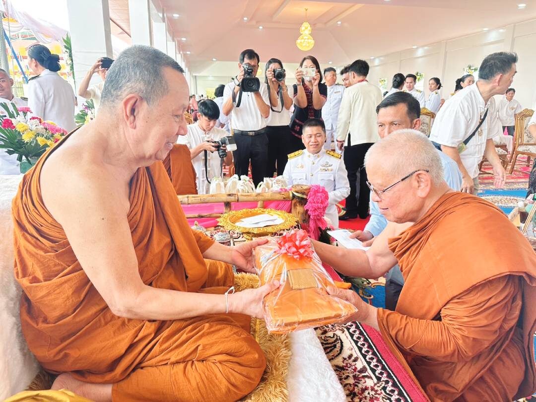 ข่าวสดพระเครื่อง - มุทิตาอายุวัฒนมงคล 74 ปี พระธรรมวชิรนิวิฐ(บัวศรี)