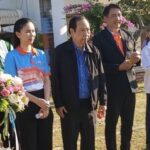 ผอ.วัชรา ควง นายกสมาคมฯ จุดคบเพลิง กล่าวเปิดกีฬาสี รร.วัดบวรมงคล ประจำปี'67
