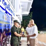 ผบ.ศูนย์ฝึกทหารใหม่ มอบความช่วยเหลือแก่ทหารใหม่ บ้านประสบอุทกภัย ภาคใต้
