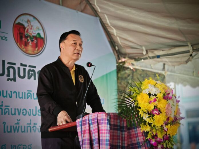 นายทรงศักดิ์ ทองศรี รมช.มหาดไทย