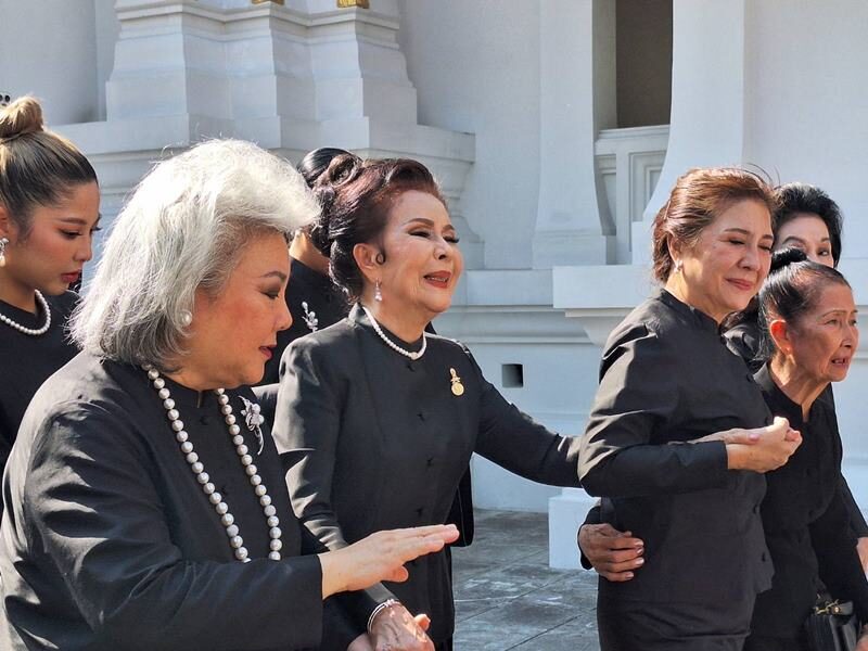 พิธีพระราชทานเพลิงศพ ‘ชรินทร์ นันทนาคร’ เป็นตำนานให้คนจดจำตลอดไป