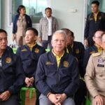 ‘พิพัฒน์’ นำทีมแรงงาน มอบเครื่องอุปโภคบริโภค 7 คันรถ ช่วยน้ำท่วม 8 จังหวัดภาคใต้