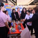 อย. เดินหน้าลด NCDs ชวนคนไทยเลือกซื้อผลิตภัณฑ์ที่มีตราทางเลือกสุขภาพเป็นของขวัญปีใหม่
