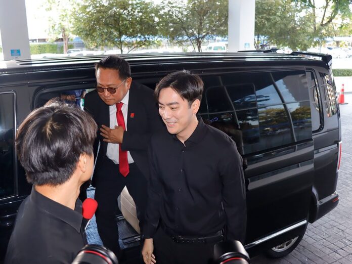 รายงานพิเศษ
