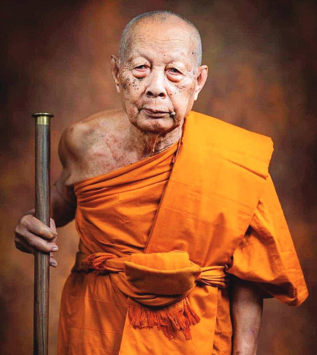 ข่าวสดพระเครื่อง - เหรียญเหนือดวงหลวงปู่คำไหล เพื่อศาลาการเปรียญ-วัดศรีชมภู