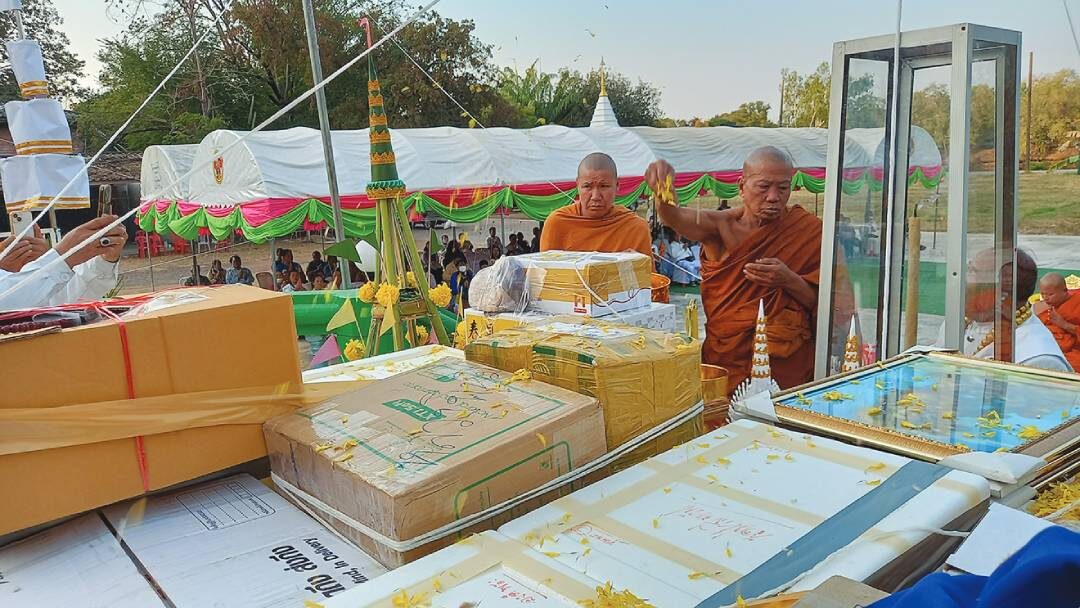 ข่าวสดพระเครื่อง - เหรียญหลวงปู่ศรีจันทร์ เพื่อพัฒนาวัดป่าศุภมิตรฯ