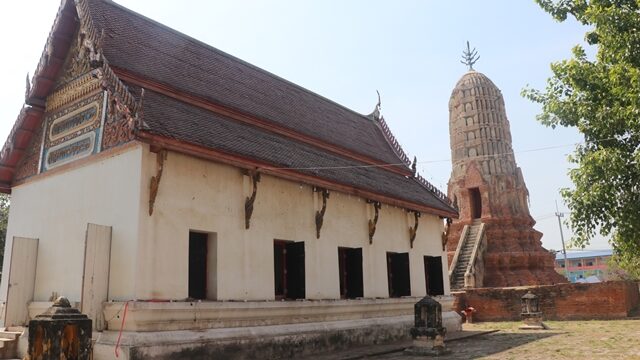 เปิดให้ชมครั้งแรกในรอบ 10 ปี สายมู แห่ไหว้ขอพร พระบรมสารีริกธาตุ วัดพระธาตุศาลาขาว เผย ความศักดิ์สิทธิ์ หลวงพ่ออ๊อด เปิดตำนานลำแสง เหนือยอดพระปรางค์