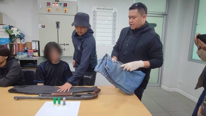Pathum Thani youths arrested after gun video surfaces online | News by Thaiger
