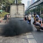 ตร.จร. ป้องกันปัญหาฝุ่น PM2.5 ตรวจจับรถยนต์ปล่อยควันดำ หน้าสวนจตุจักร